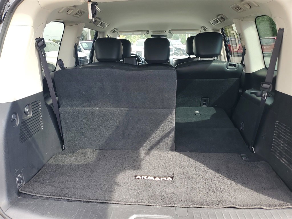 Used 2023 Nissan Armada SV image 9