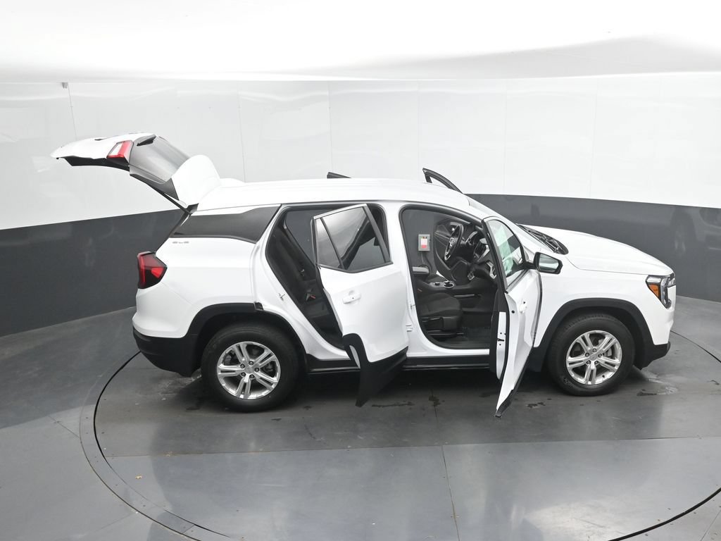 Used 2024 GMC Terrain SLE AWD/4WD image 48