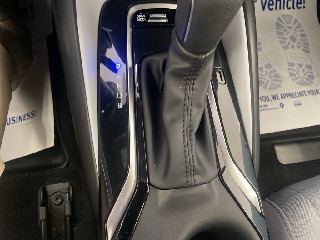 Used 2024 Toyota Corolla SE w/ SE Convenience Package FWD image 33