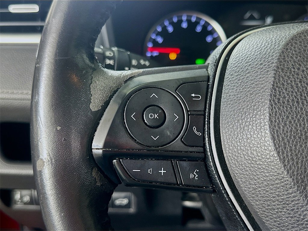 Used 2019 Toyota RAV4 XLE Premium image 23