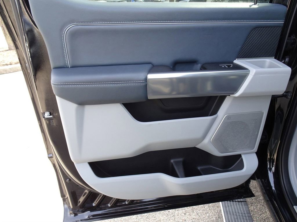 Used 2024 Ford F450 Limited w/ FX4 Off-Road Package image 18