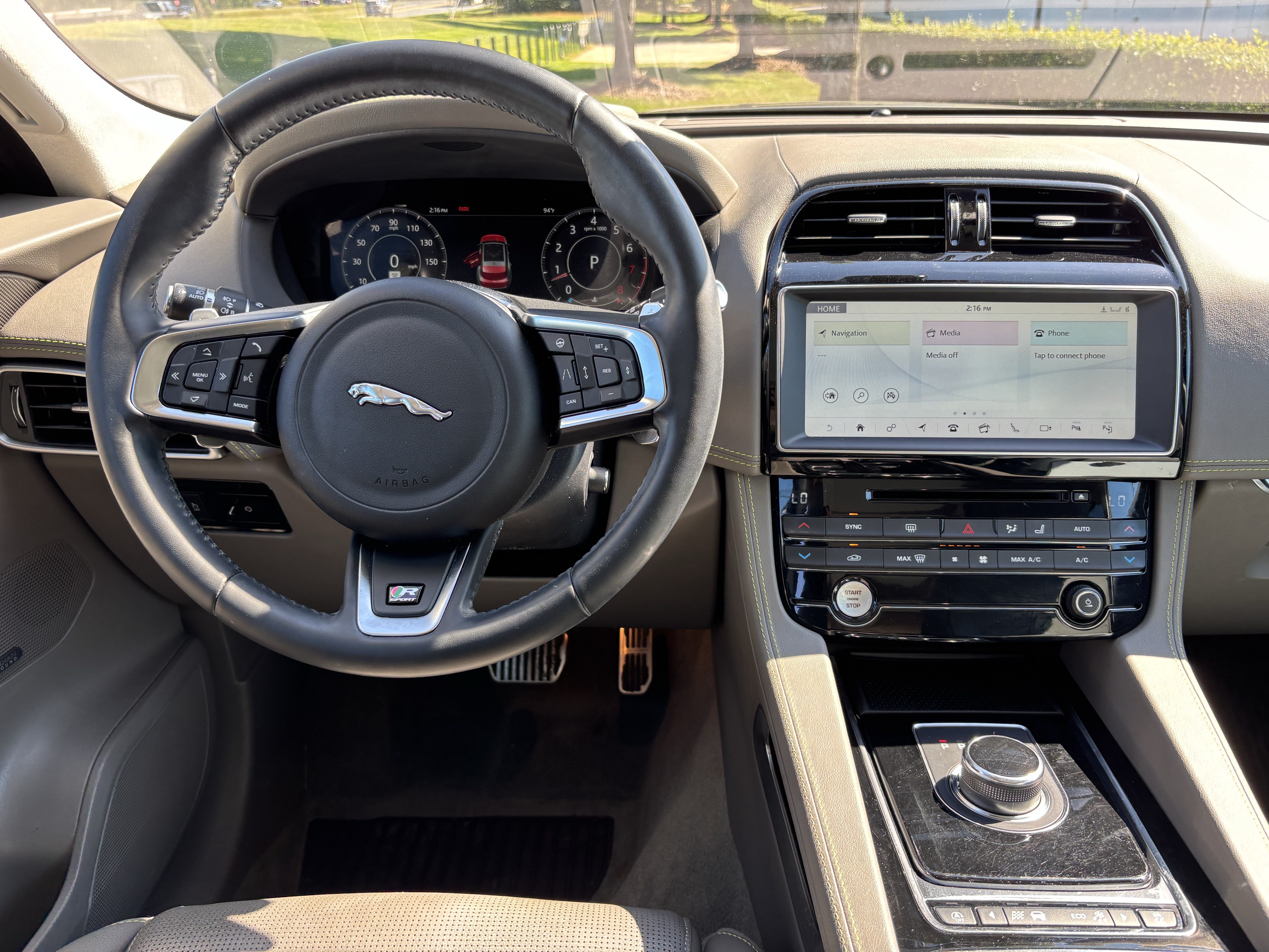 Used 2019 Jaguar F-PACE R-Sport AWD/4WD image 30
