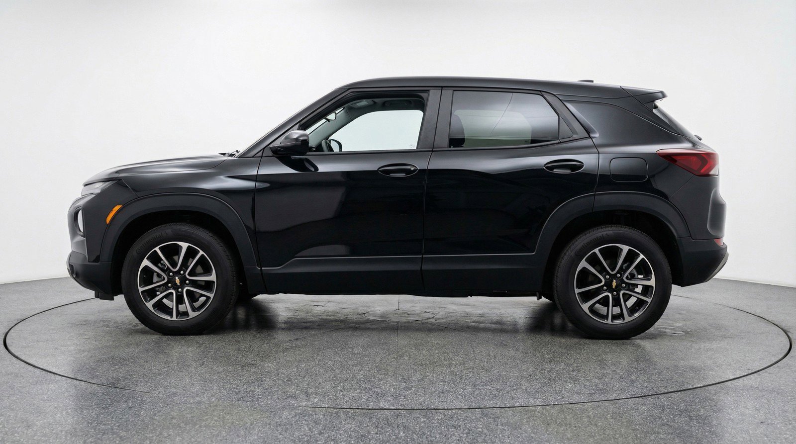 Used 2025 Chevrolet TrailBlazer LT image 5