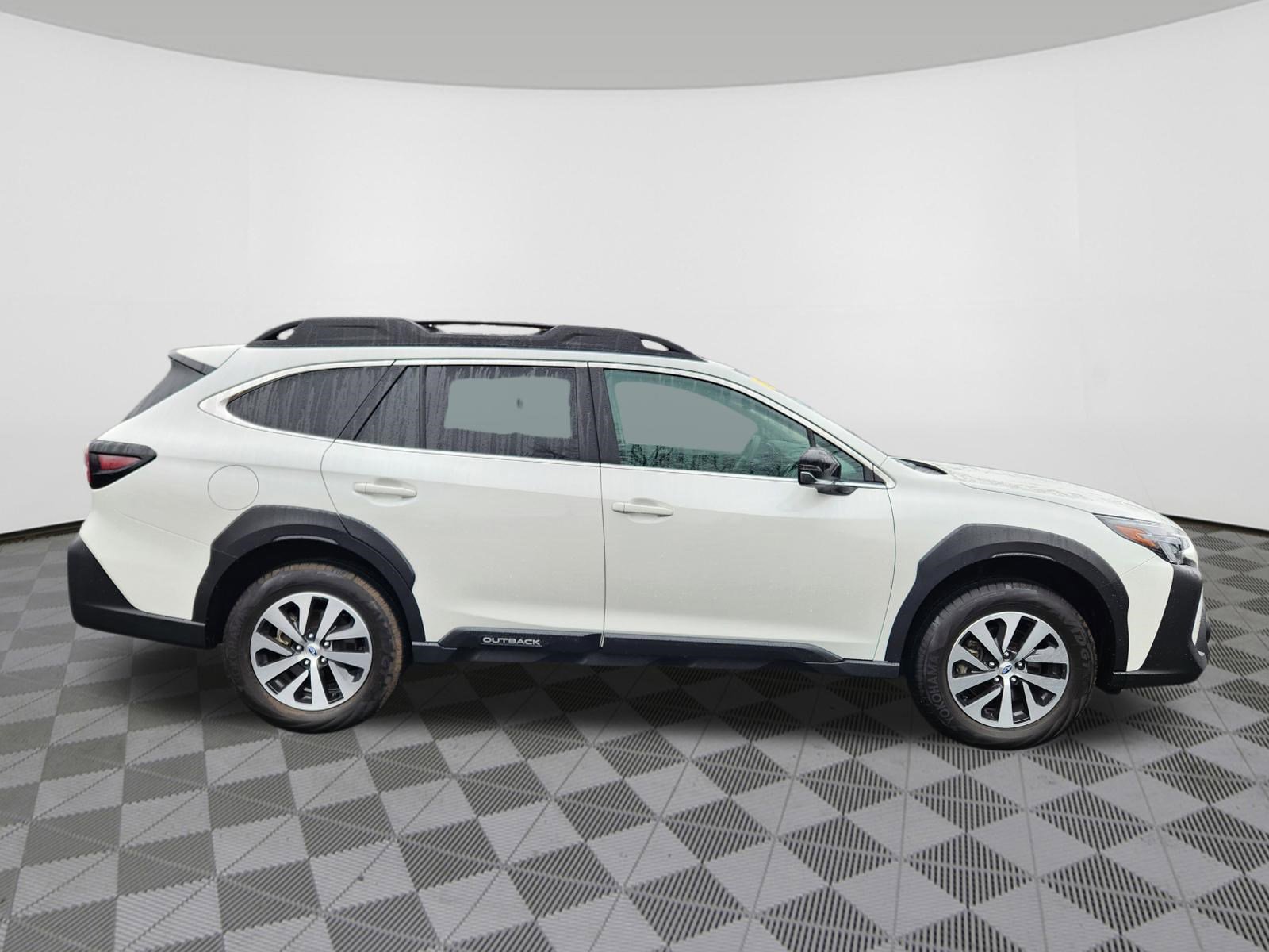 Certified 2025 Subaru Outback Premium w/ Popular Package #1A image 6