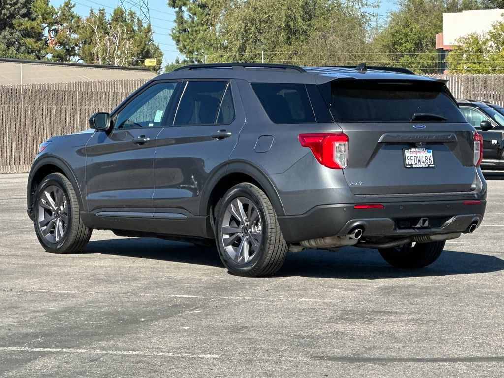Certified 2023 Ford Explorer XLT w/ Equipment Group 202A RWD image 5