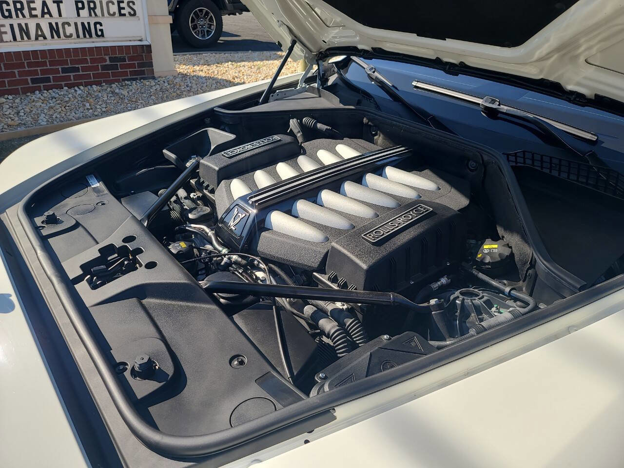 Used 2015 Rolls-Royce Ghost RWD image 47