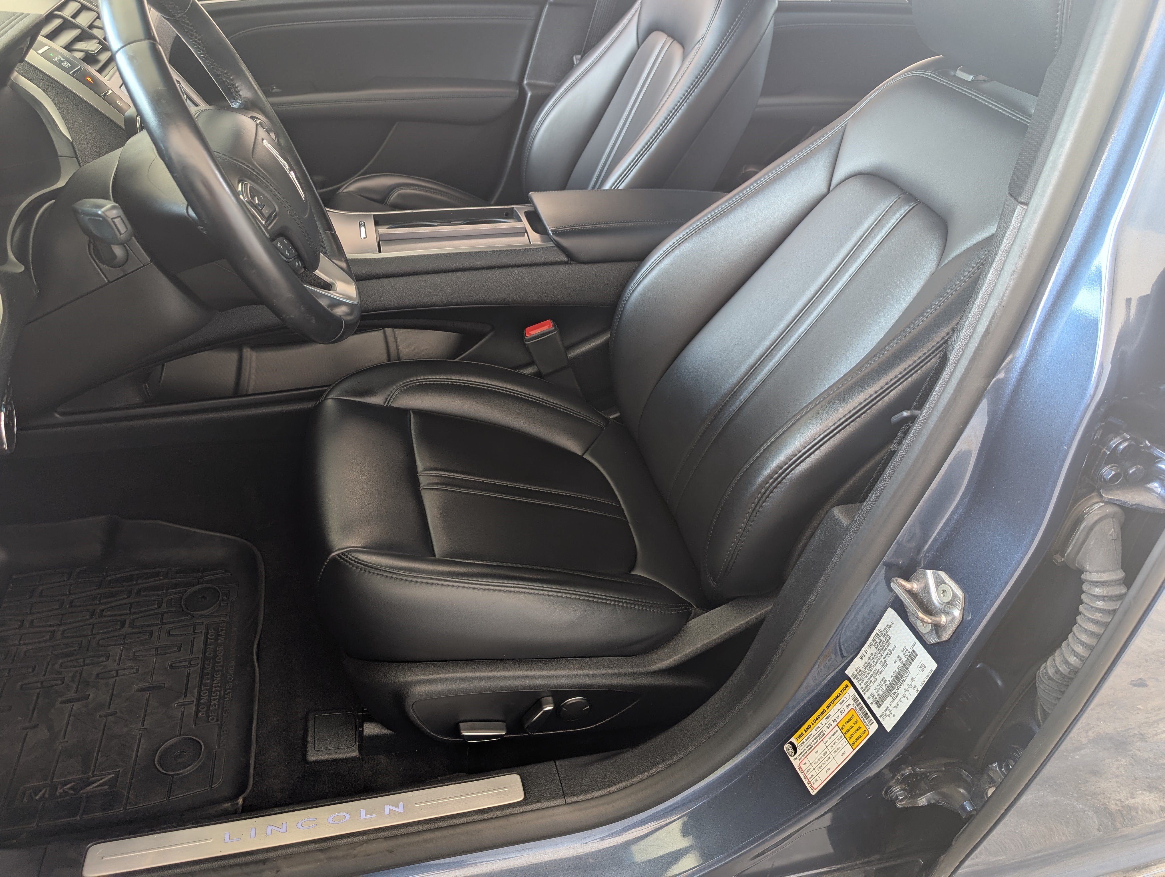 Used 2019 Lincoln MKZ Premiere FWD image 16