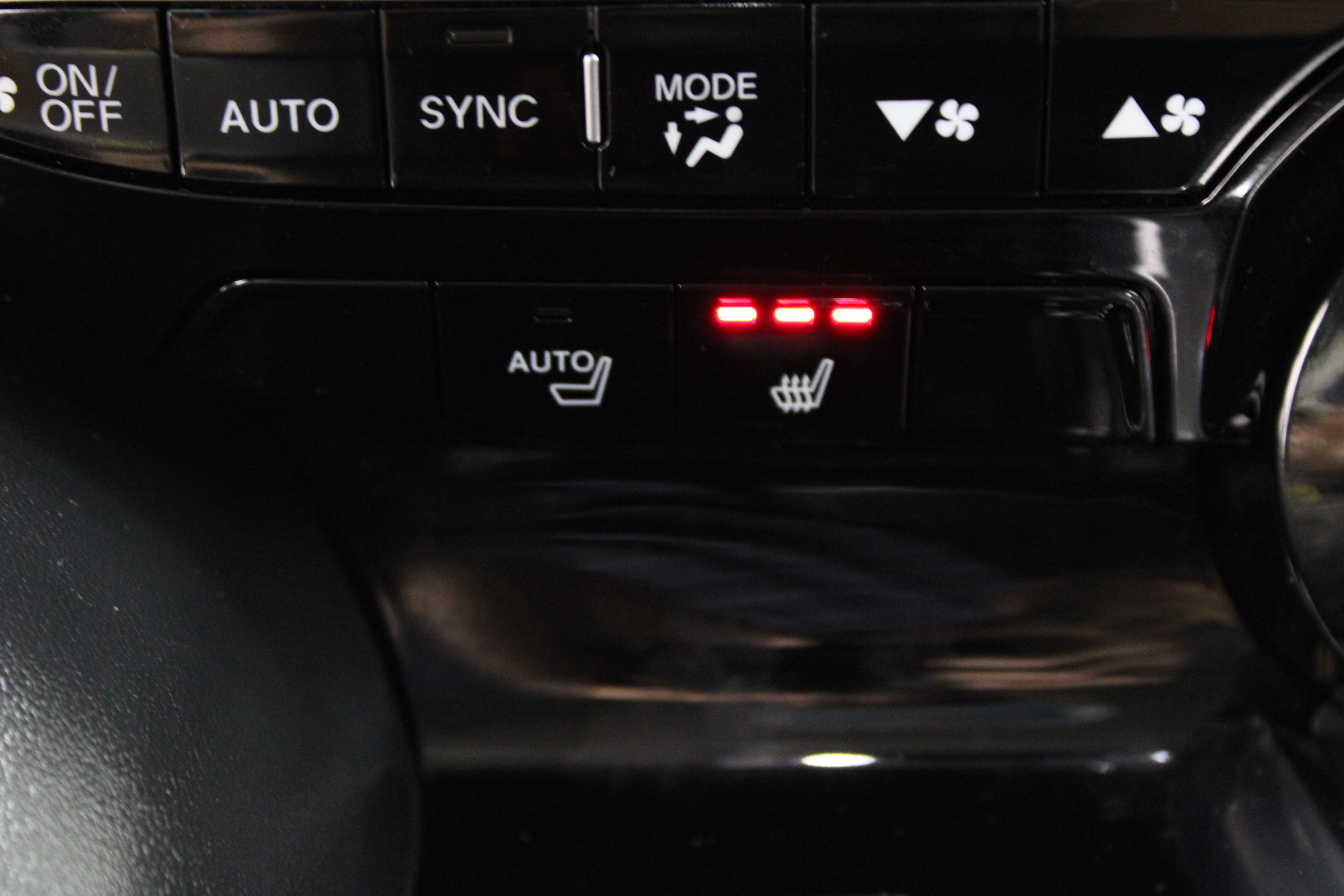 Used 2025 Acura MDX w/ Technology Package AWD/4WD image 23