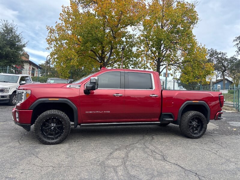 Used 2022 GMC Sierra 2500 Denali w/ Denali Ultimate Package AWD/4WD image 14