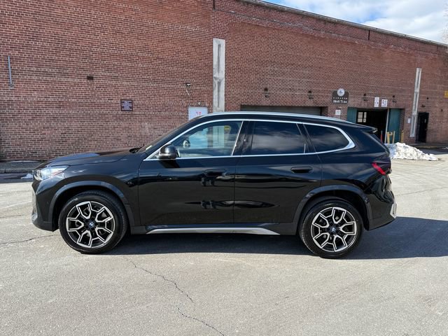Used 2025 BMW X1 xDrive28i w/ Technology Package image 3