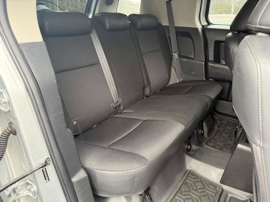 Used 2007 Toyota FJ Cruiser 2WD image 13