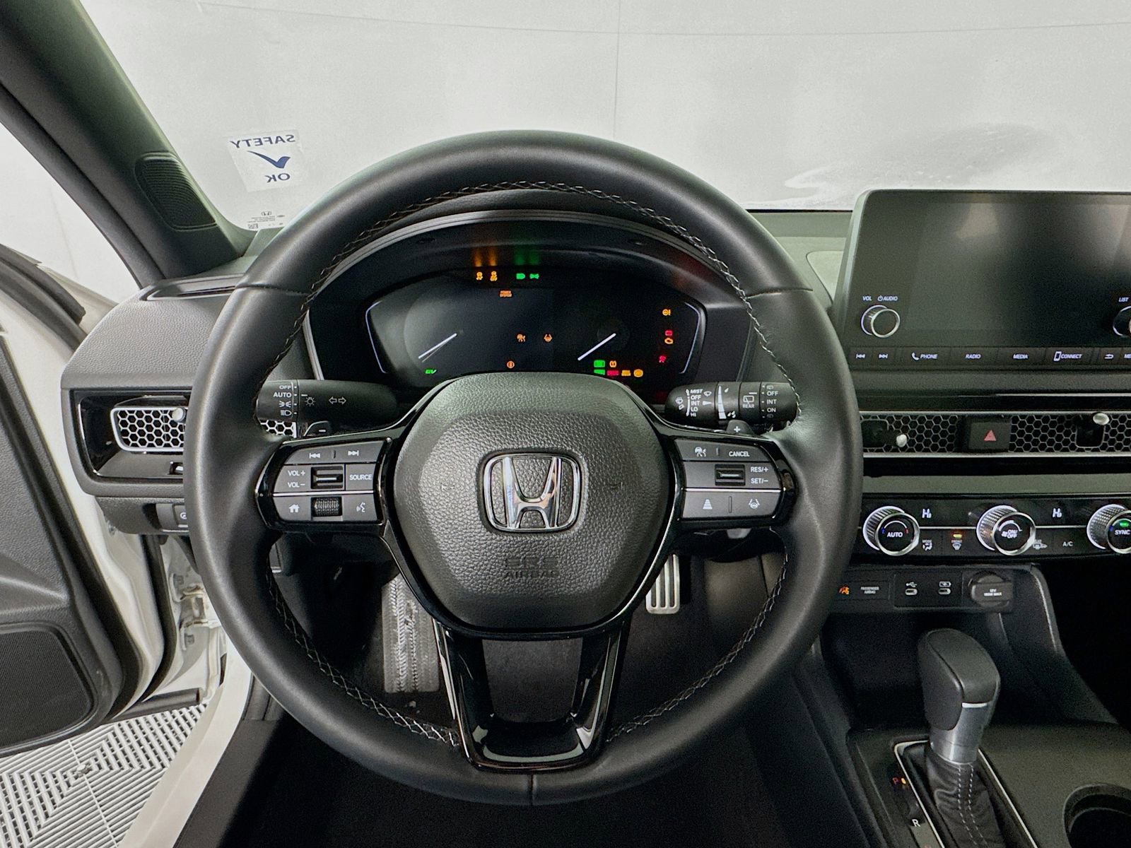 Used 2025 Honda Civic Sport image 13