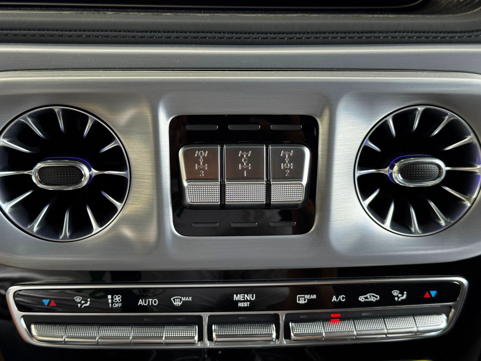 Used 2023 Mercedes-Benz G 63 AMG Squared image 40