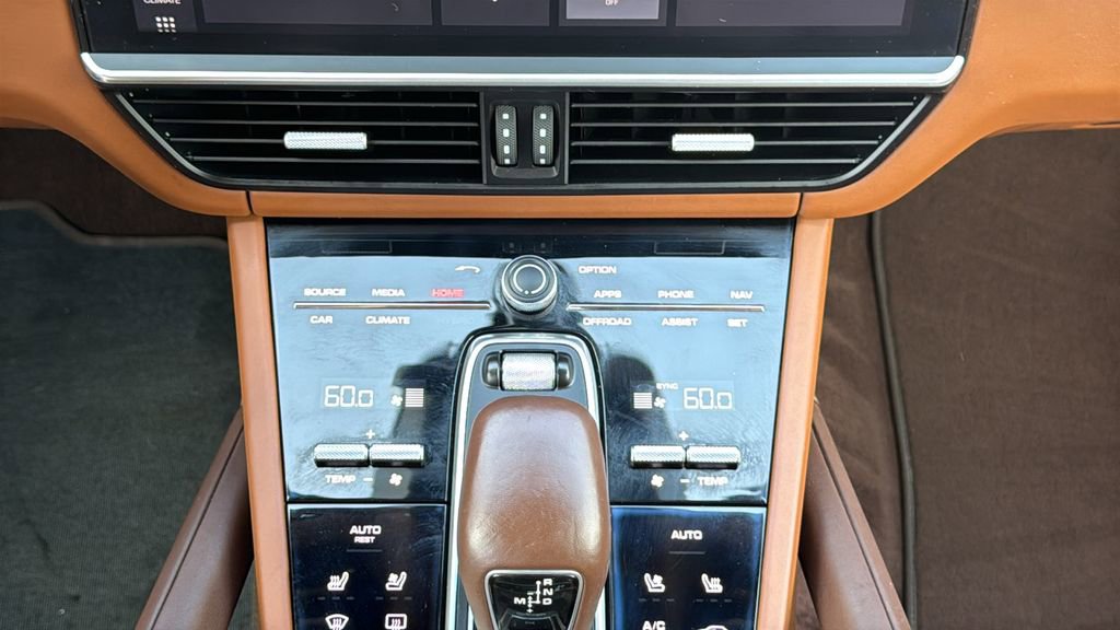 Used 2019 Porsche Cayenne image 26