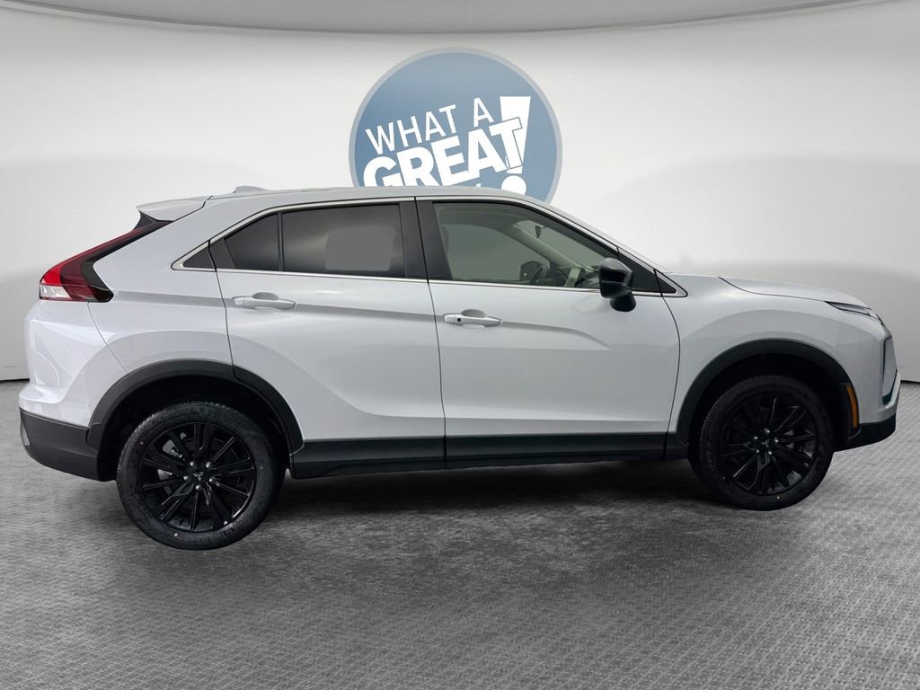 New 2026 Mitsubishi Eclipse Cross LE image 2