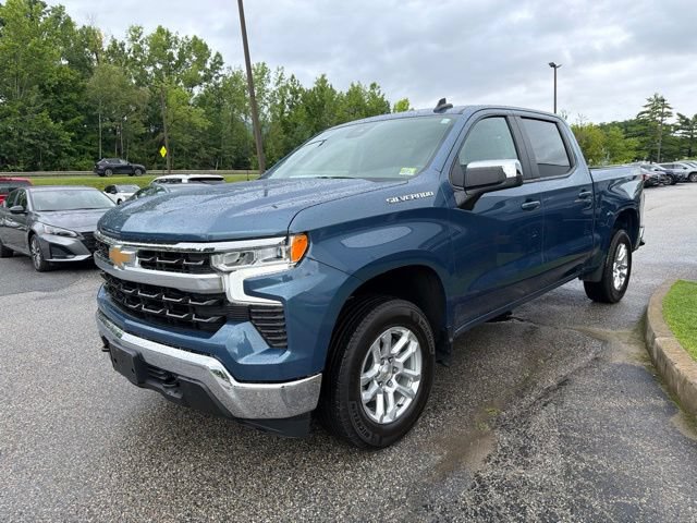 Used 2024 Chevrolet Silverado 1500 LT AWD/4WD image 7