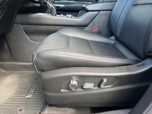 Used 2024 Cadillac XT4 Sport w/ Active Safety Package AWD/4WD image 25