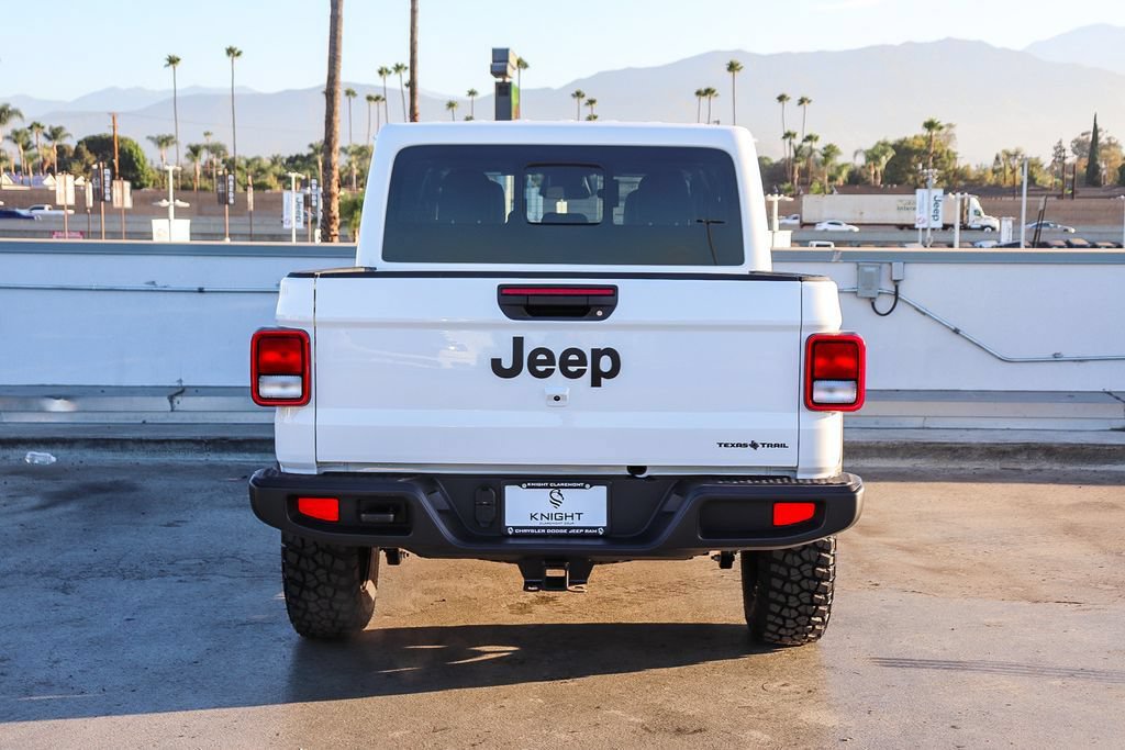 New 2026 Jeep Gladiator Sport AWD/4WD image 8