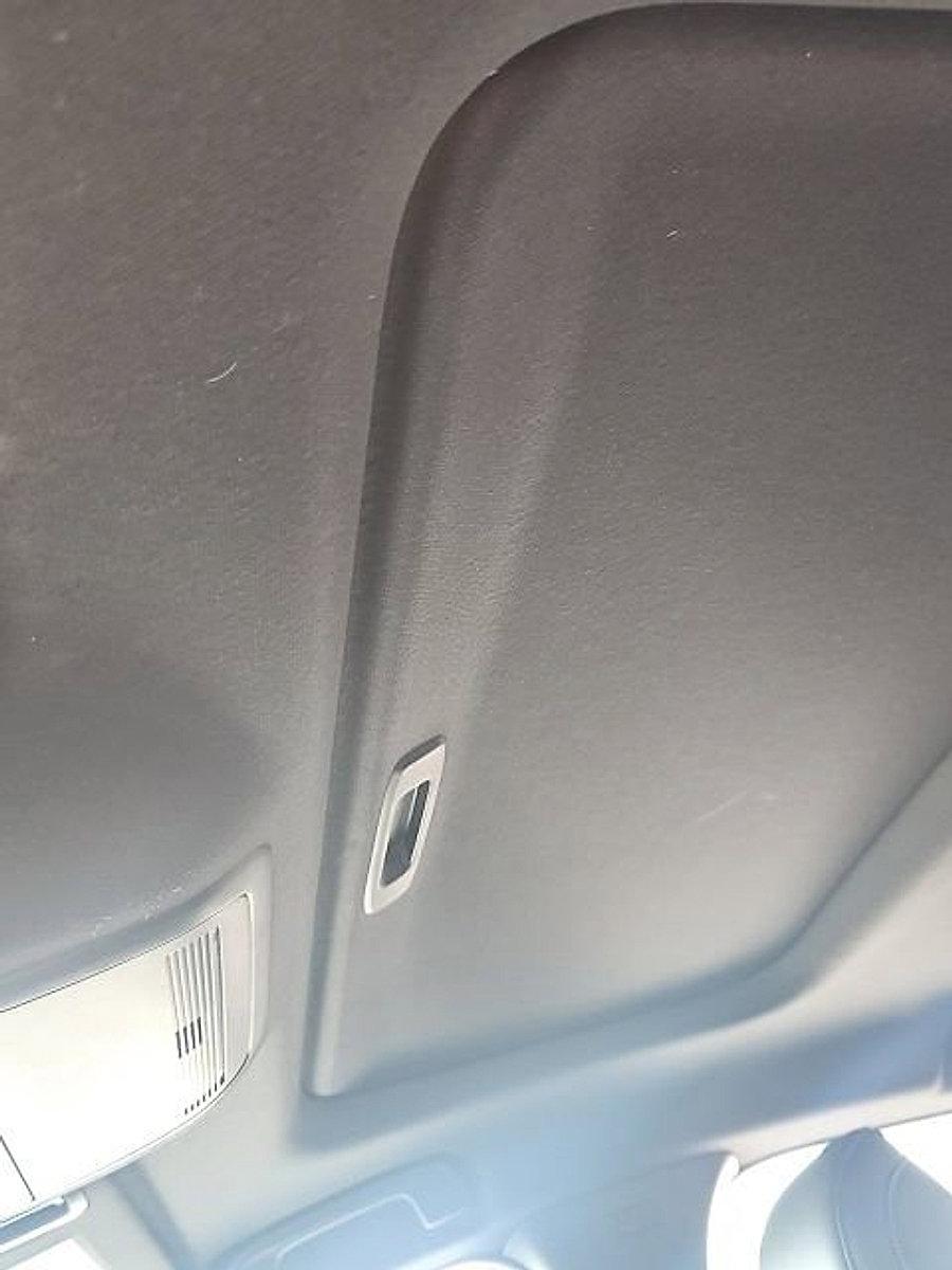 Used 2024 MAZDA MAZDA3 Hatchback w/Premium Plus Pkg image 9