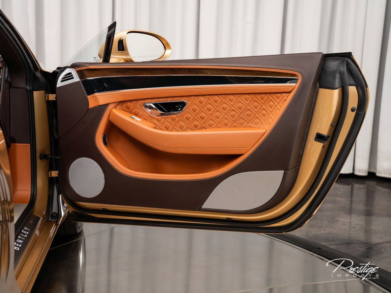 Used 2020 Bentley Continental GT image 31