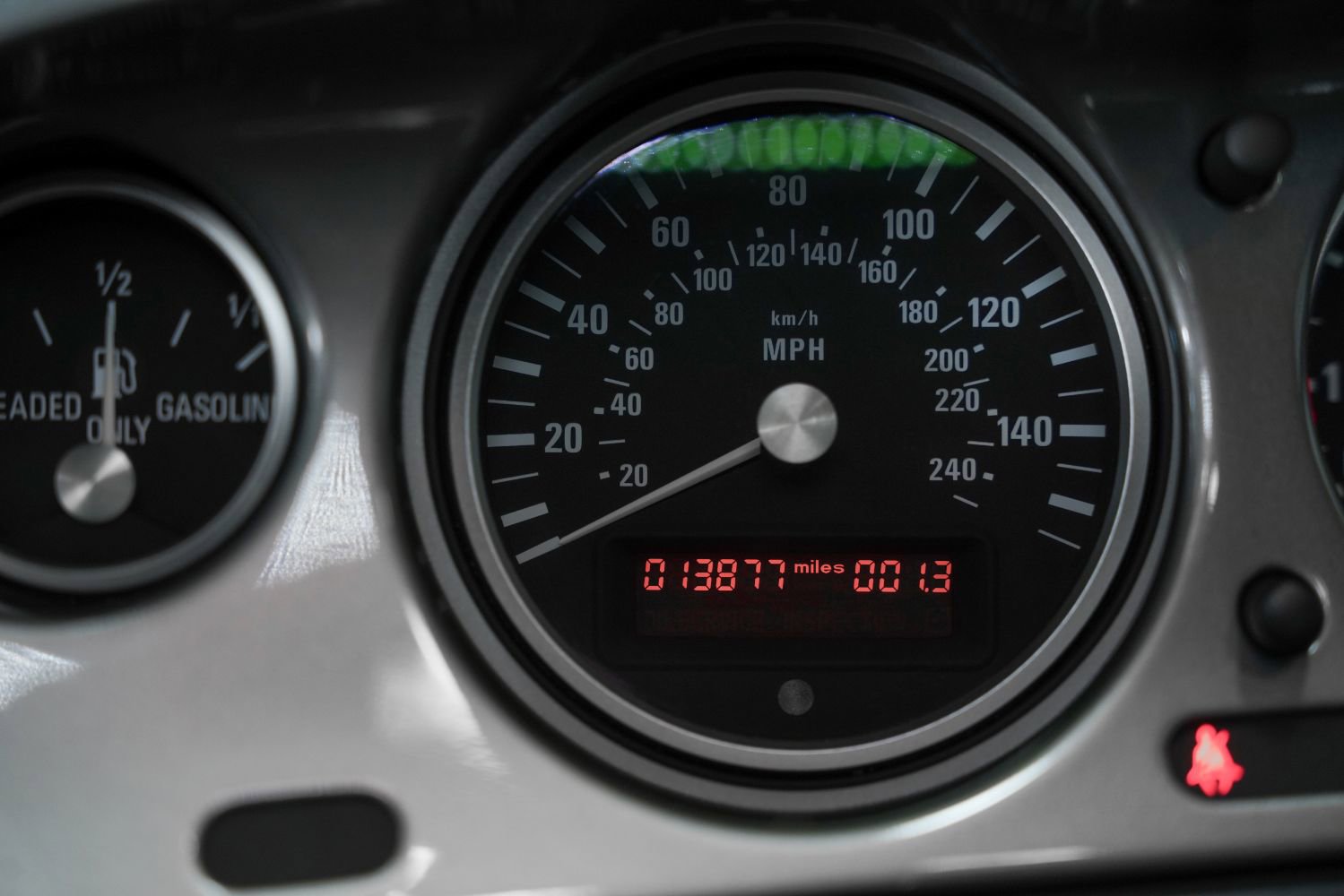 Used 2001 BMW Z8 RWD image 41
