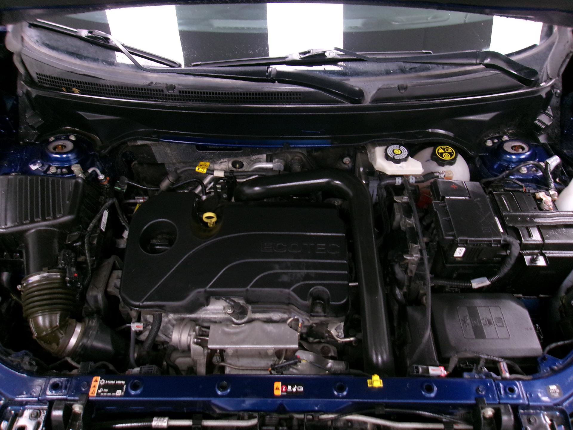 Certified 2023 Chevrolet Equinox LS AWD/4WD image 17