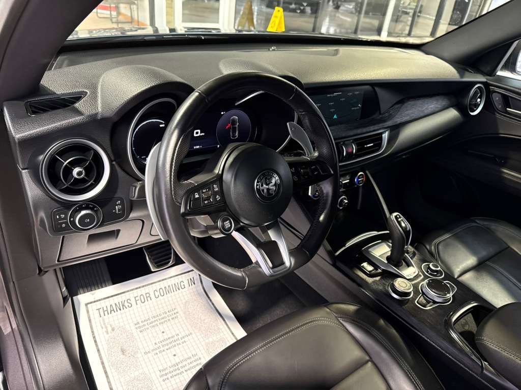 Used 2024 Alfa Romeo Stelvio Sprint RWD image 34