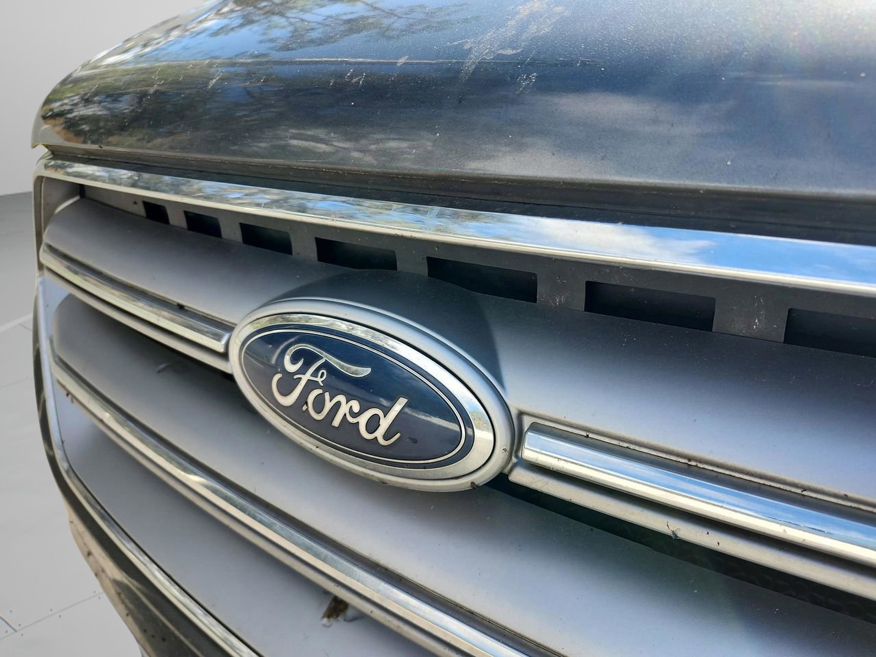 Used 2017 Ford Escape Titanium image 30