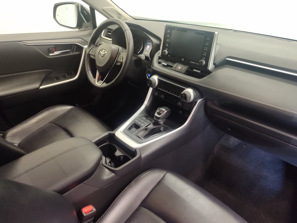 Used 2019 Toyota RAV4 XLE Premium w/ Cold Weather Package AWD/4WD image 14