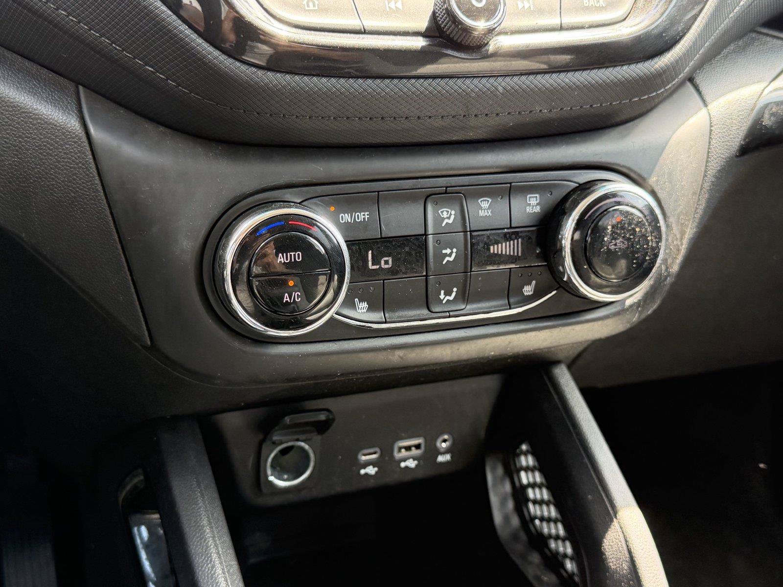 Used 2023 Chevrolet TrailBlazer LT w/ Convenience Package FWD image 24