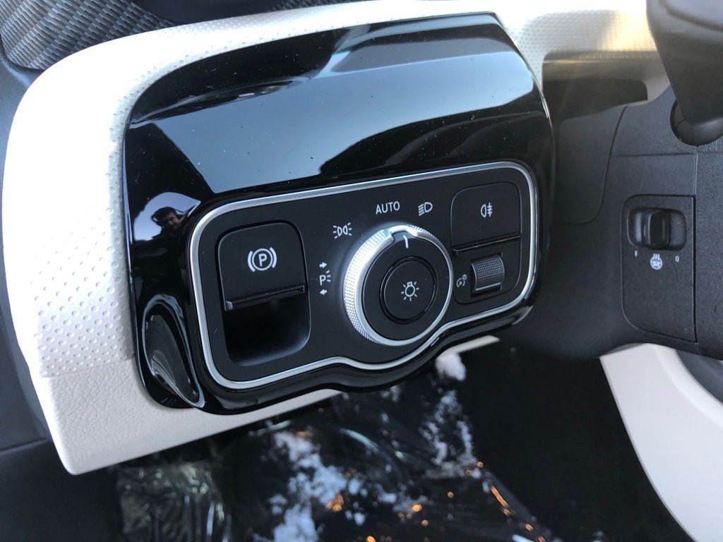 New 2026 Mercedes-Benz CLA 250 4MATIC image 8