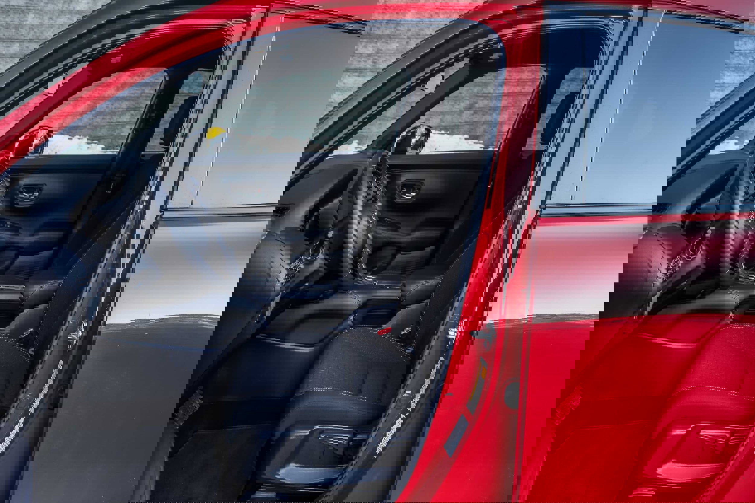 Used 2025 Honda HR-V Sport image 24