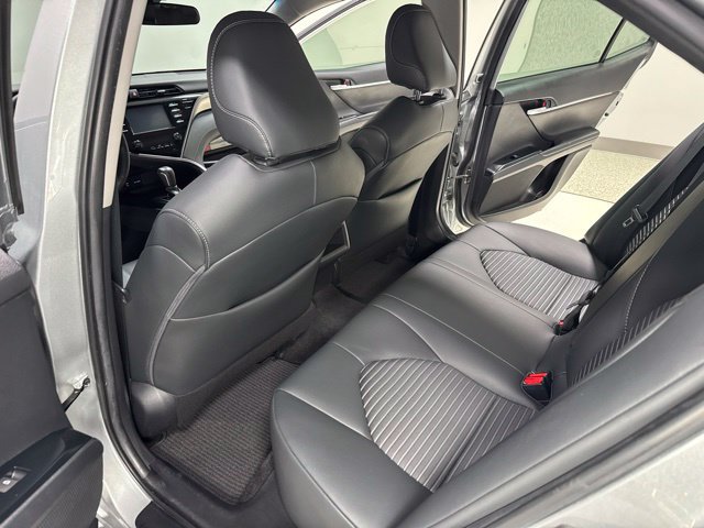 Used 2019 Toyota Camry SE FWD image 21