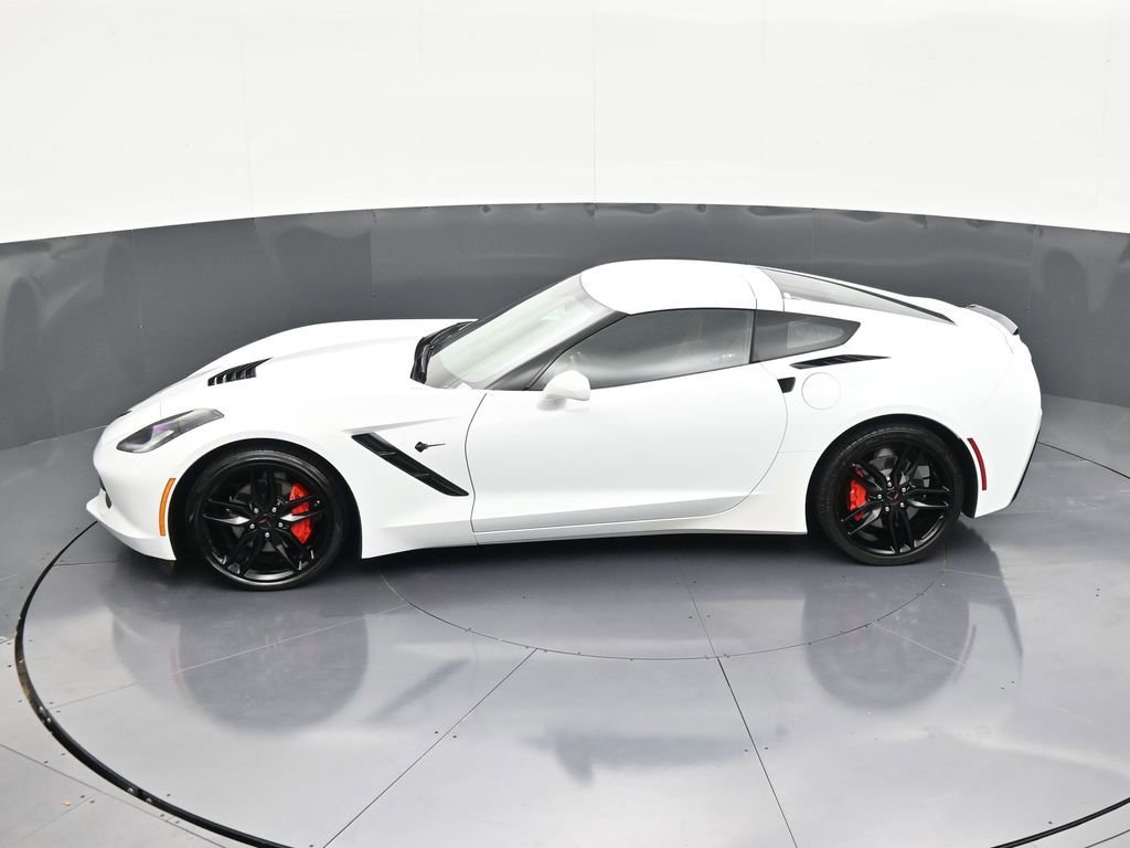 Used 2019 Chevrolet Corvette Stingray Coupe w/ Carbon Flash Badge Package RWD image 10