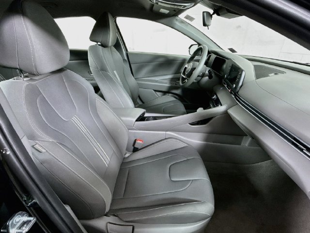 Certified 2025 Hyundai Elantra Hybrid FWD image 27