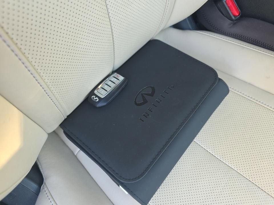 Certified 2023 INFINITI QX60 Luxe image 14