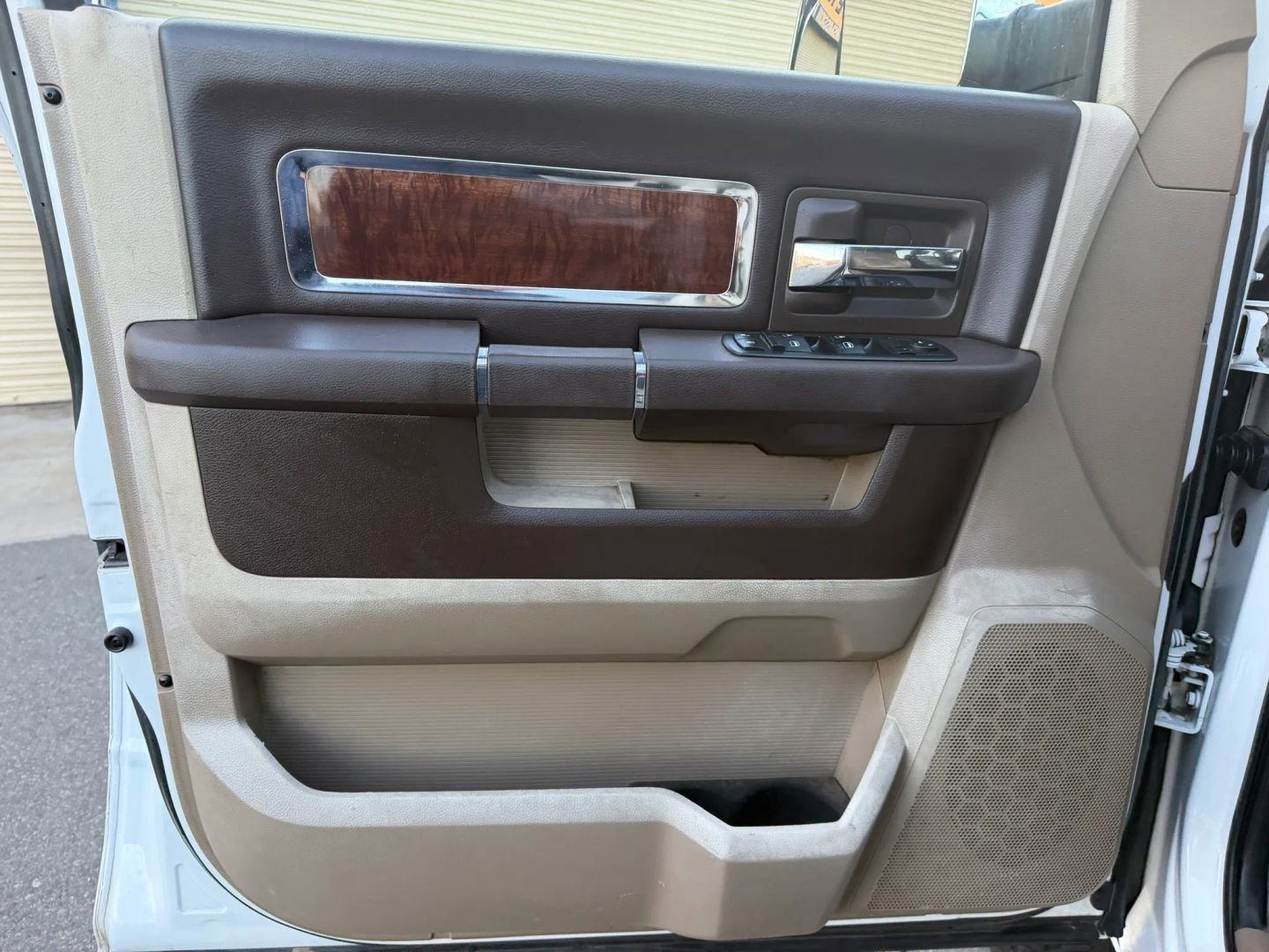 Used 2012 RAM 2500 Laramie w/ HD Snow Plow Prep Group AWD/4WD image 9