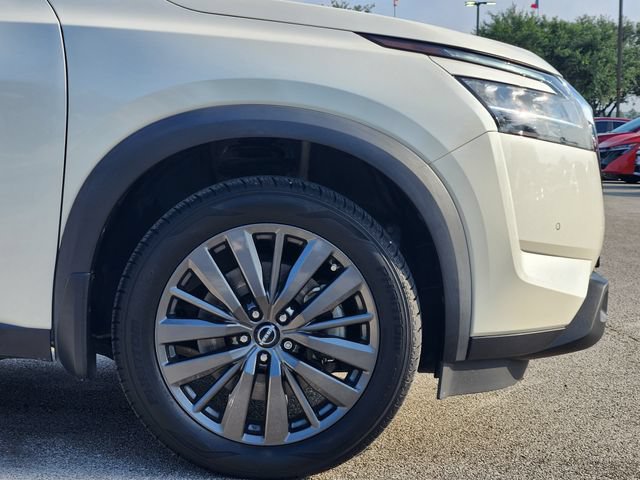 Used 2022 Nissan Pathfinder SL w/ SL Premium Package FWD image 8