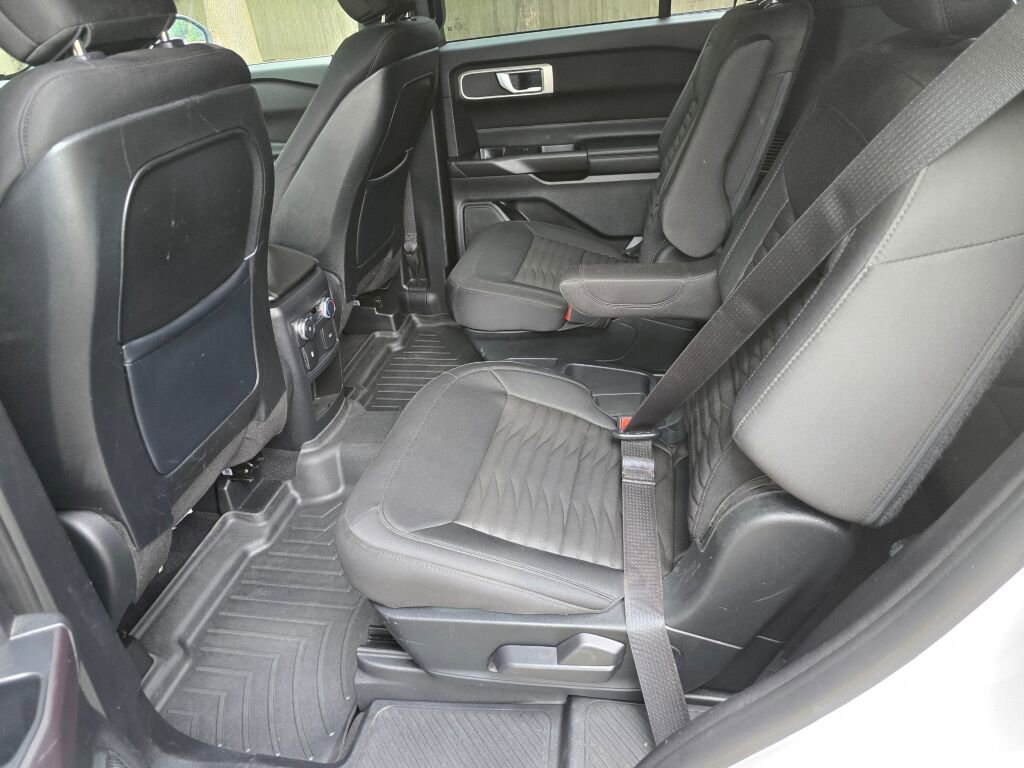 Used 2020 Ford Explorer XLT w/ Class III Trailer Tow Package image 21