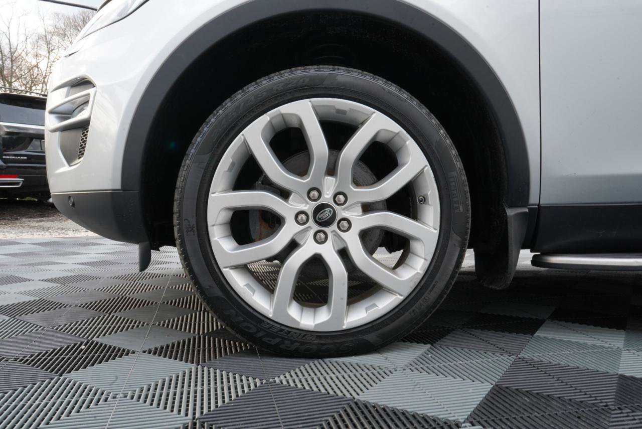 Used 2017 Land Rover Discovery Sport HSE Luxury image 83