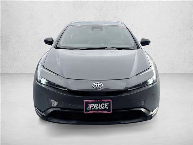 Used 2024 Toyota Prius LE video 2