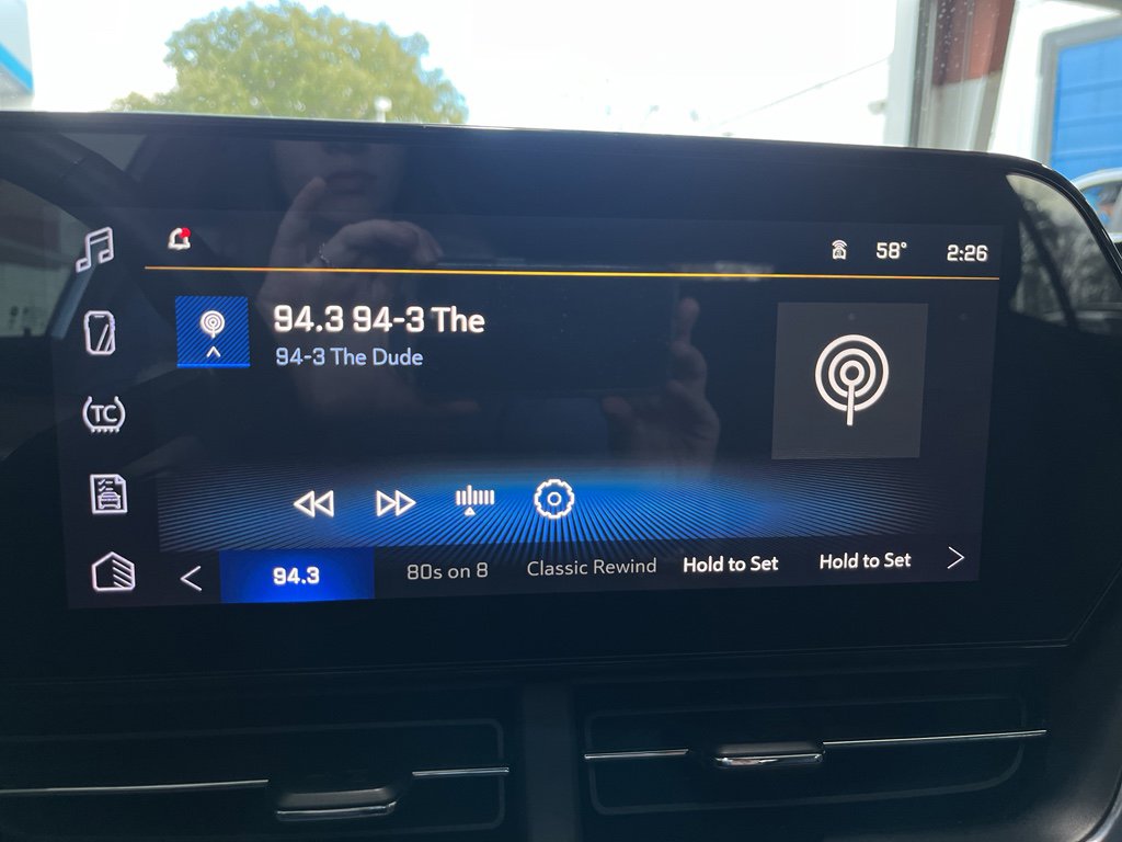 Used 2025 Chevrolet Trax LT w/ Driver Confidence Package FWD image 20