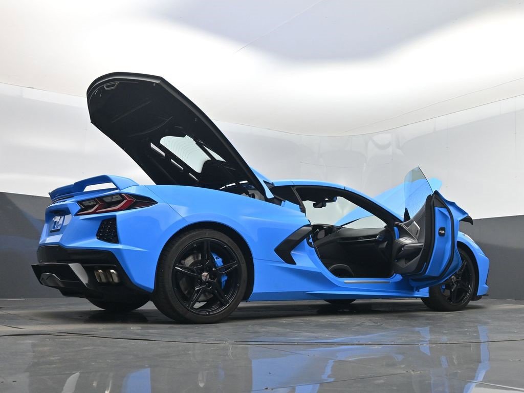 Used 2023 Chevrolet Corvette Stingray w/ Z51 Performance Package image 52