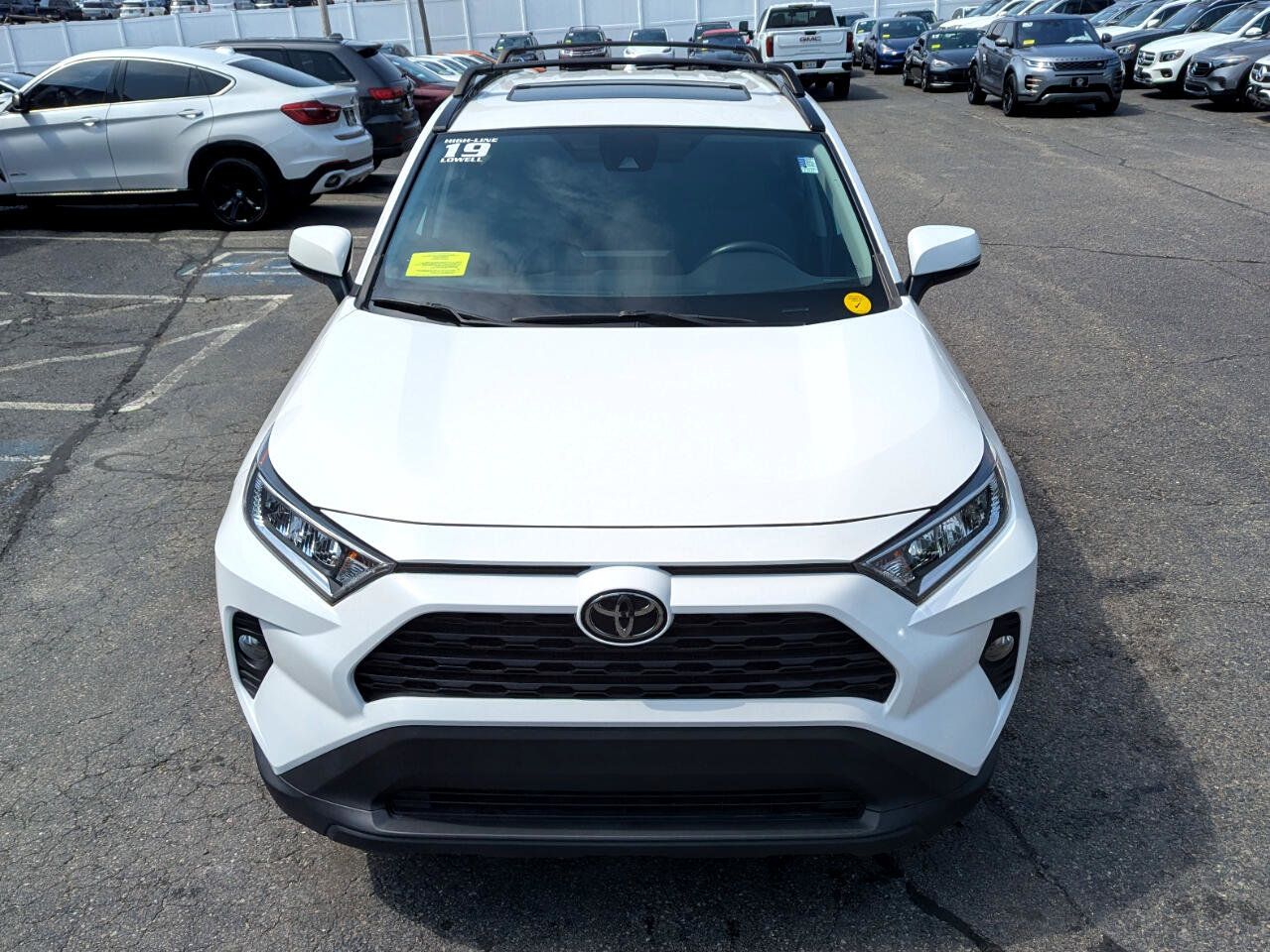 Used 2019 Toyota RAV4 XLE w/ Convenience Package image 3
