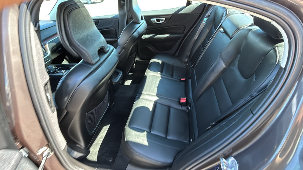 Certified 2024 Volvo S60 B5 Plus AWD/4WD image 10