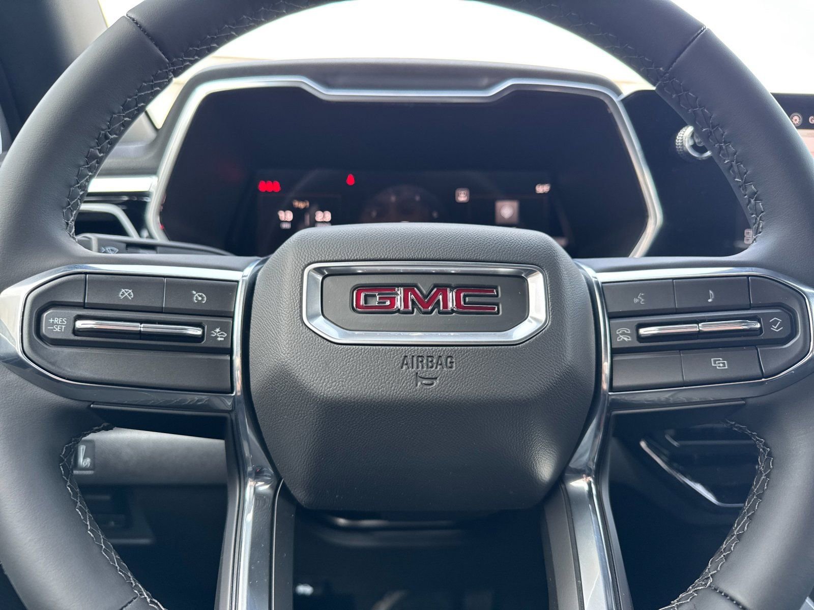 New 2026 GMC Canyon Elevation RWD image 25