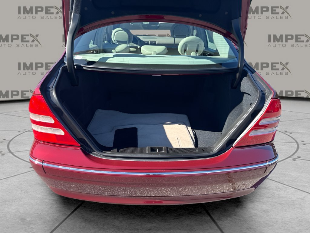 Used 2004 Mercedes-Benz C 320 Sedan image 22