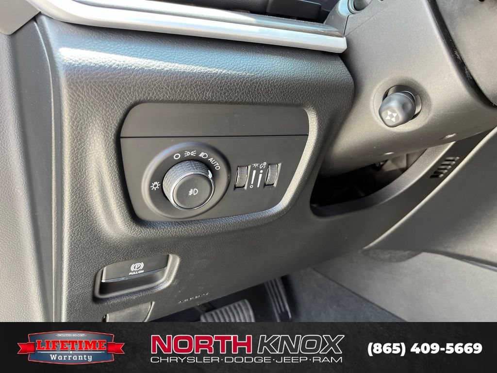 New 2026 Jeep Grand Cherokee L Limited AWD/4WD image 7
