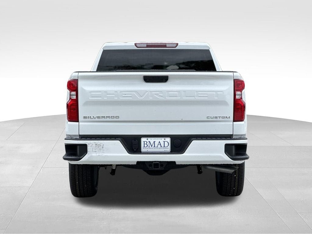 New 2026 Chevrolet Silverado 1500 Custom AWD/4WD image 11