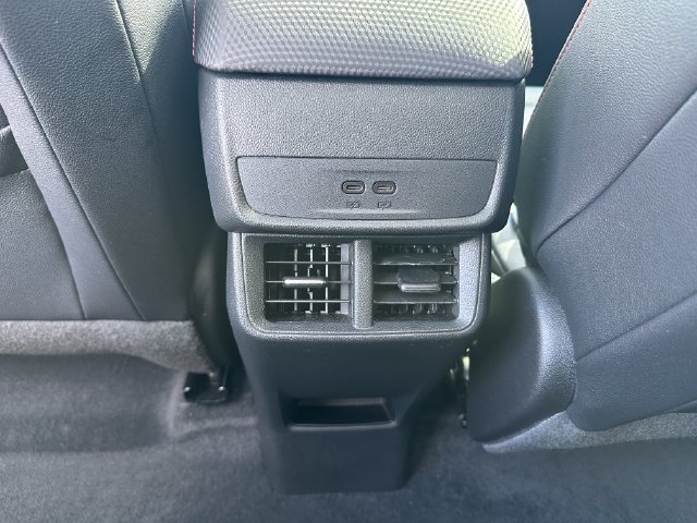 Used 2025 Chevrolet Equinox RS FWD image 17